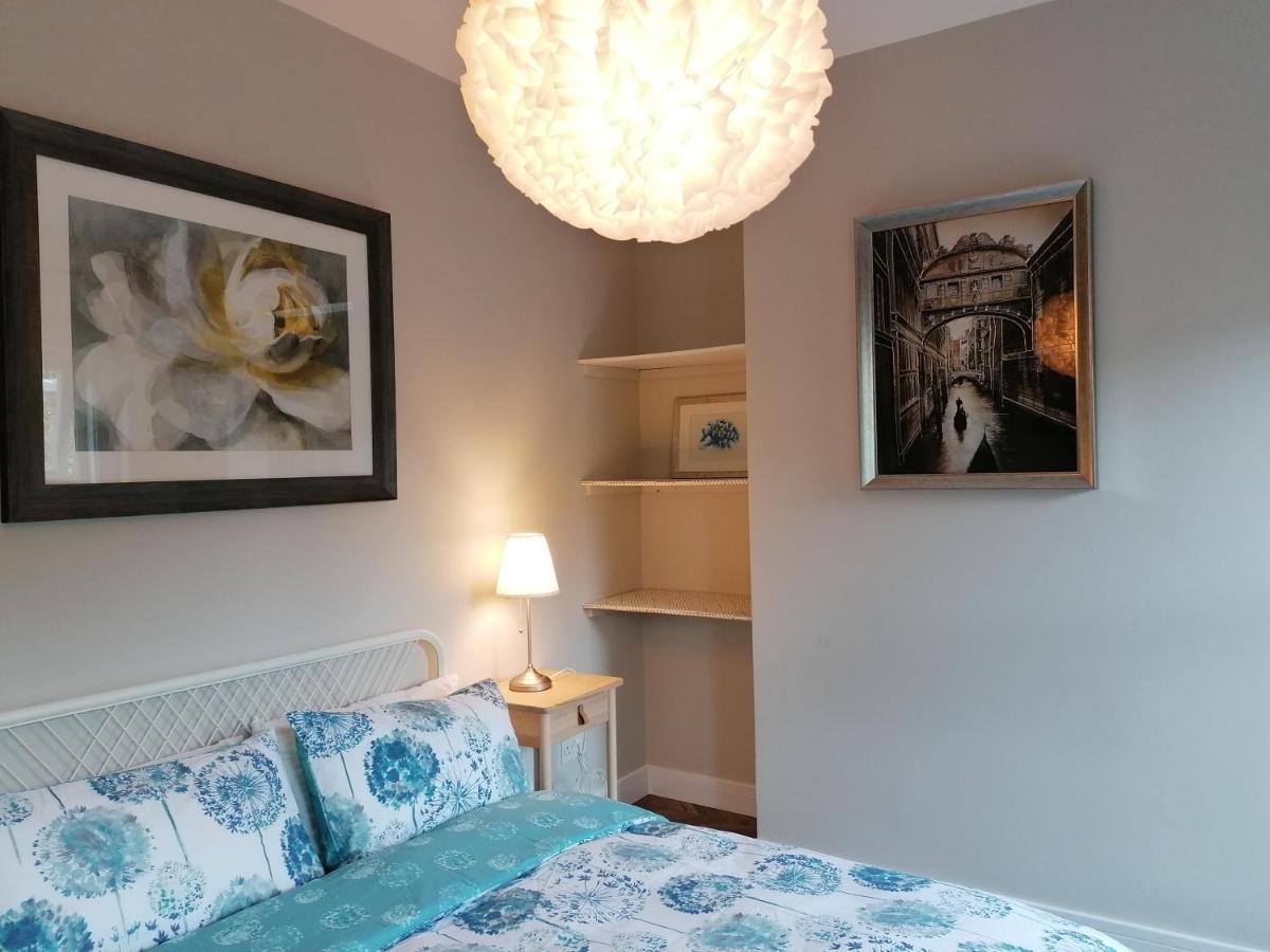 Queens Quarter Holiday Homes (Adults Only) Белфаст Екстериор снимка
