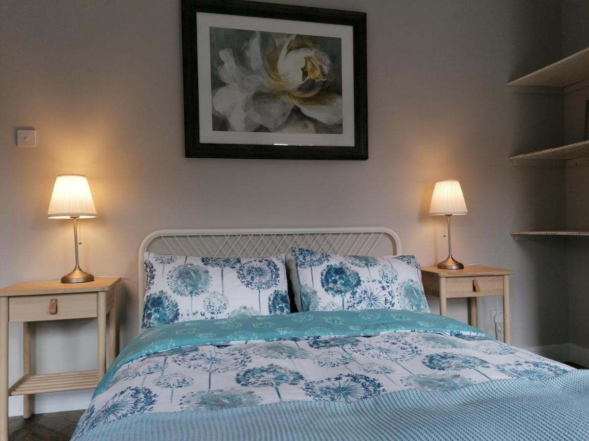 Queens Quarter Holiday Homes (Adults Only) Белфаст Стая снимка