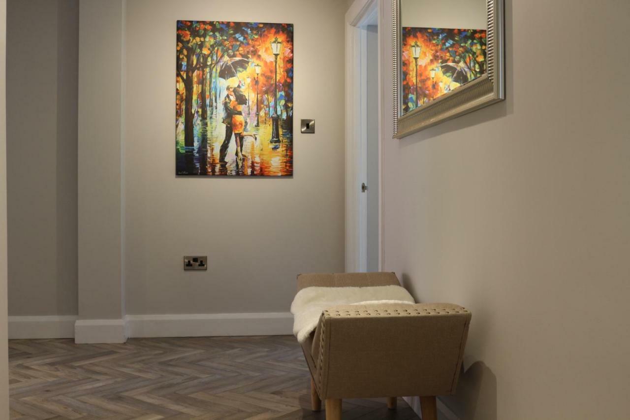 Queens Quarter Holiday Homes (Adults Only) Белфаст Екстериор снимка