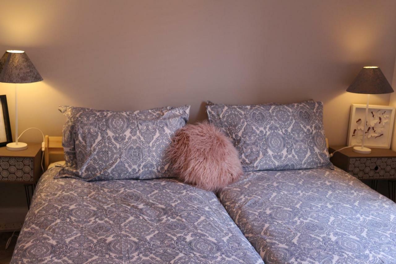 Queens Quarter Holiday Homes (Adults Only) Белфаст Екстериор снимка