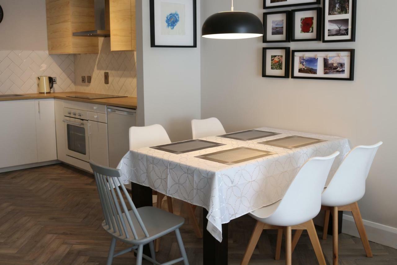 Queens Quarter Holiday Homes (Adults Only) Белфаст Екстериор снимка