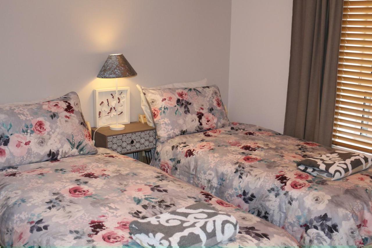 Queens Quarter Holiday Homes (Adults Only) Белфаст Екстериор снимка